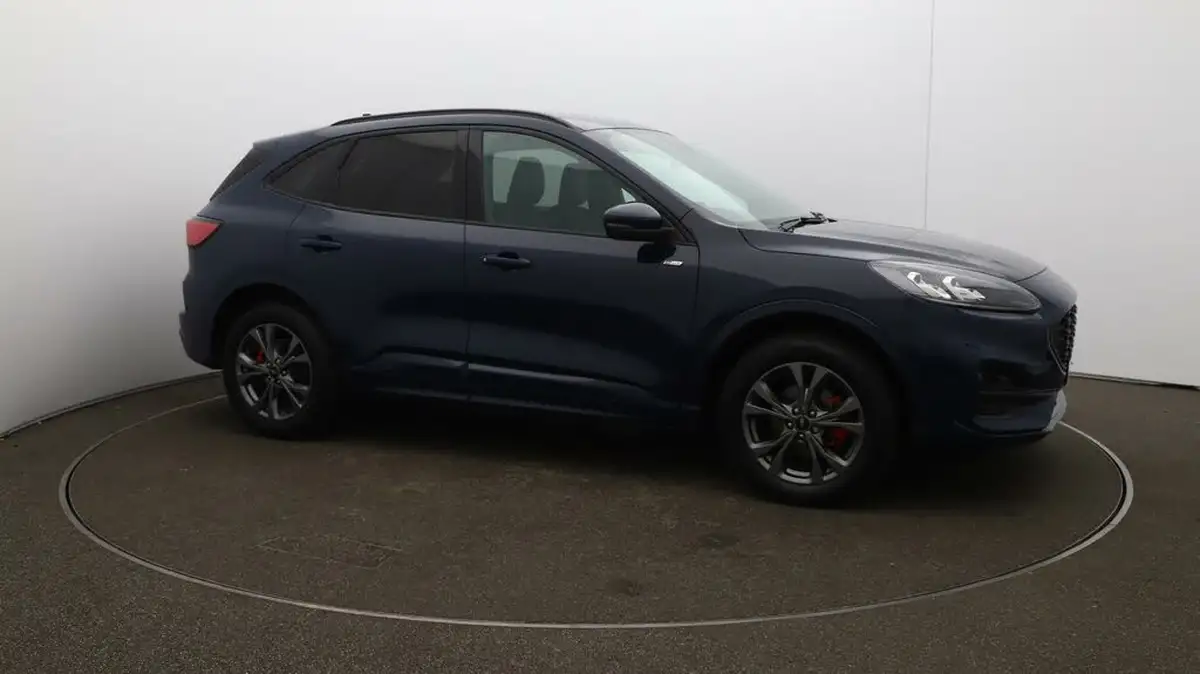 2023-ford-kuga-big-38
