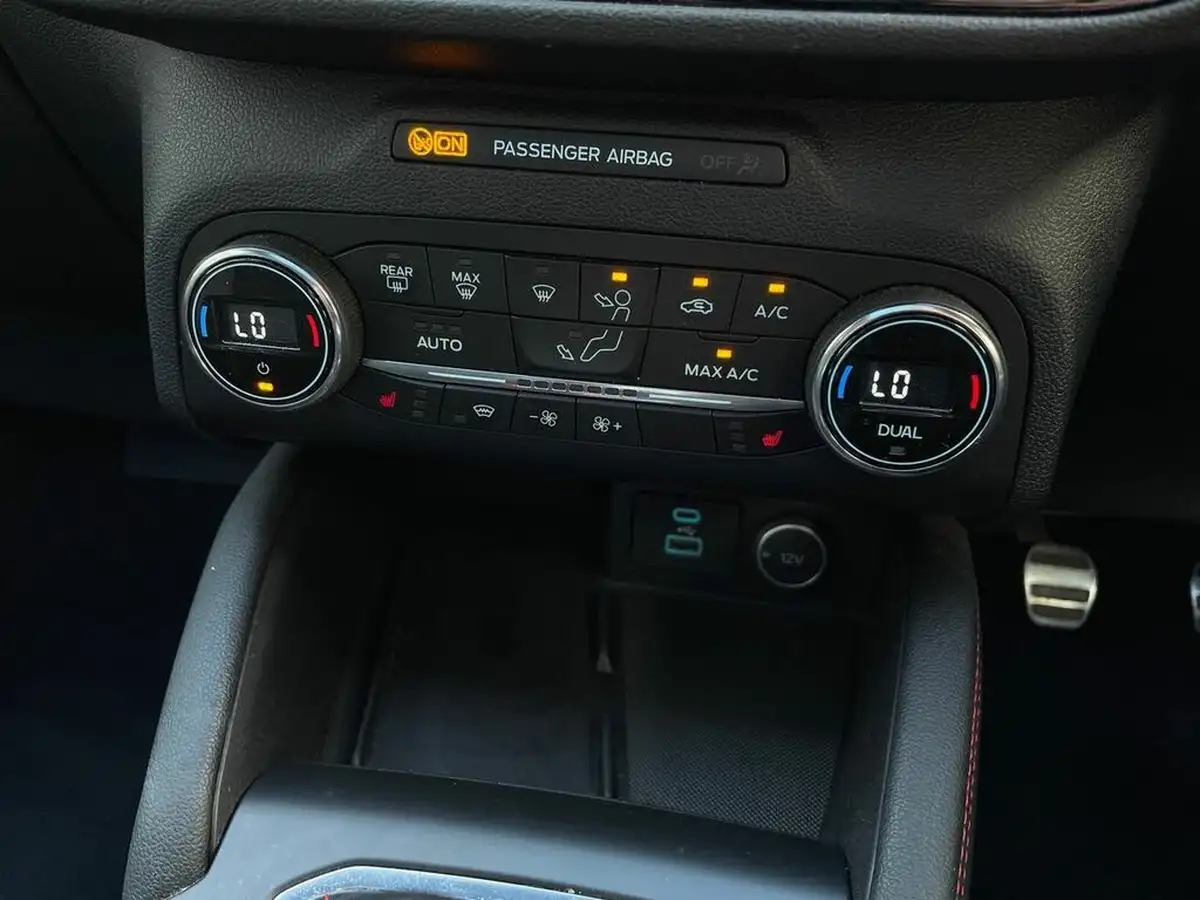 2020-ford-kuga-15t-st-line-x-first-editon-big-25