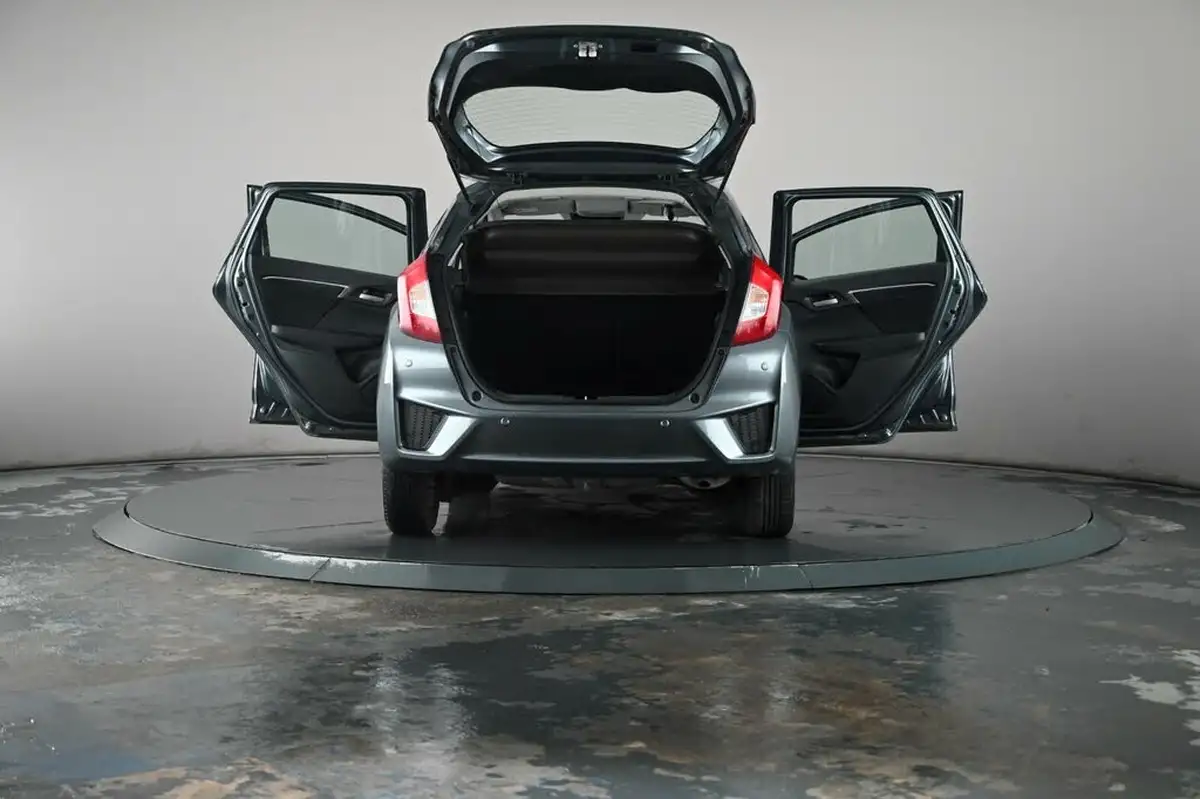 2017-honda-jazz-13-i-vtec-se-big-44