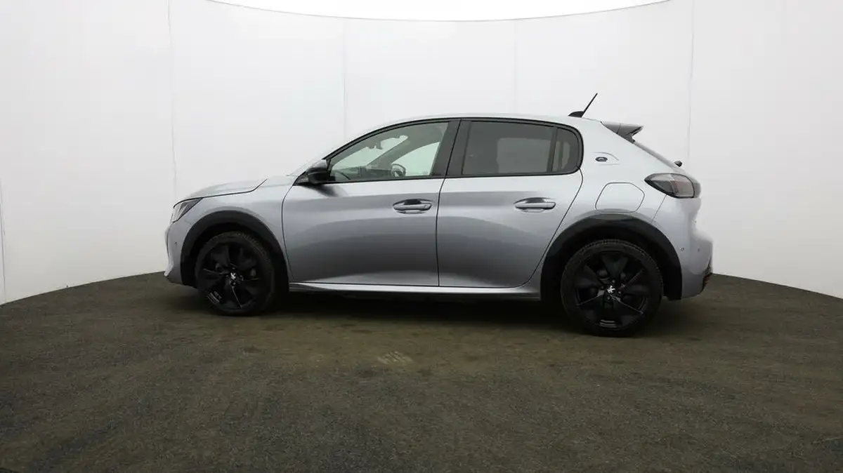 2021-peugeot-208-e-gt-premium-big-61