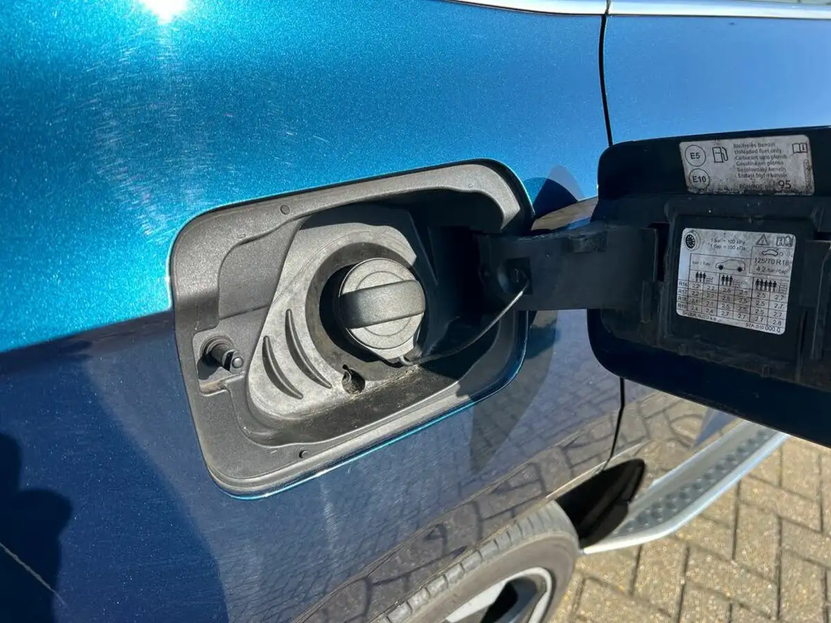2019-skoda-karoq-15-tsi-se-l-big-25