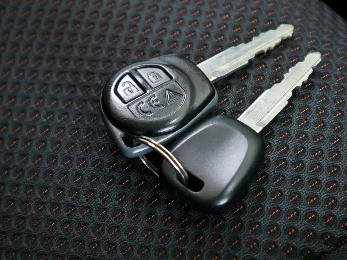 2018-suzuki-ignis-12-dualjet-sz3-big-32