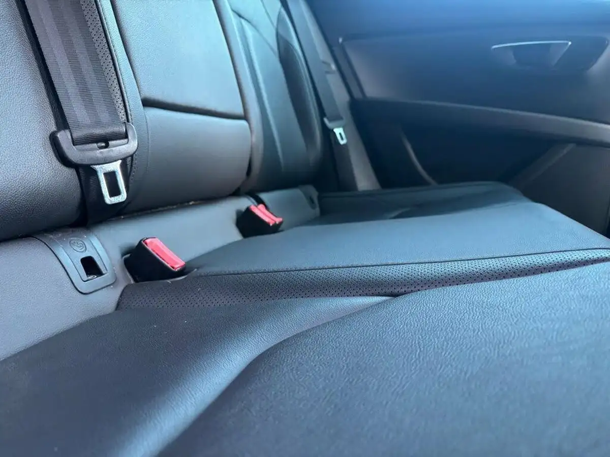 2019-seat-leon-20-tsi-xcellence-lux-estate-big-40