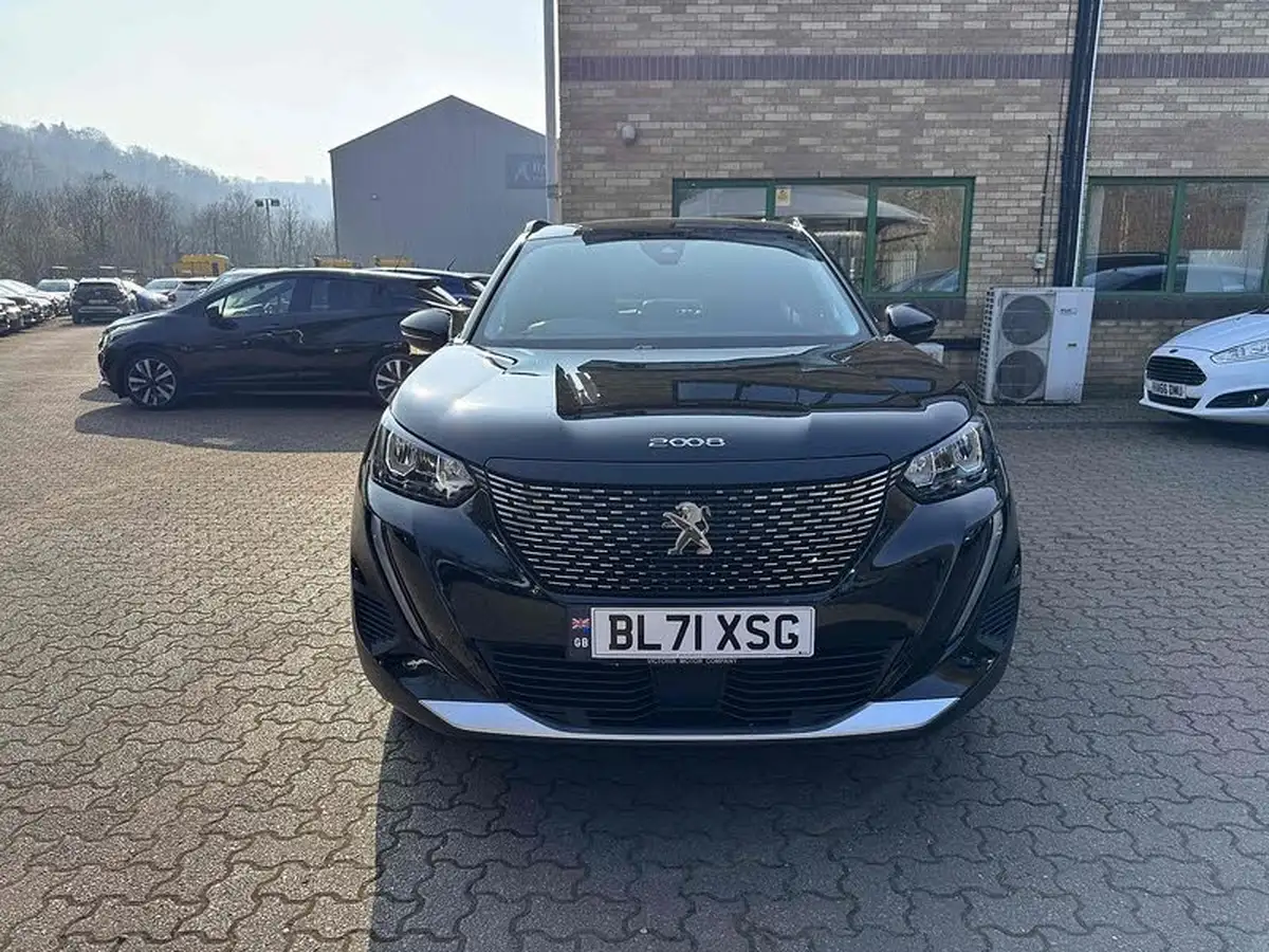 2022-peugeot-2008-suv-12-puretech-allure-premium-100bhp-big-7