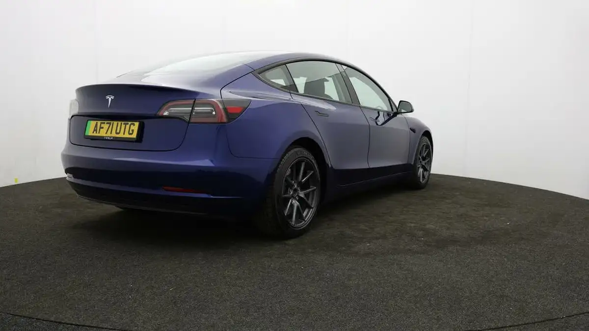 2021-tesla-model-3-e-standard-plus-big-77