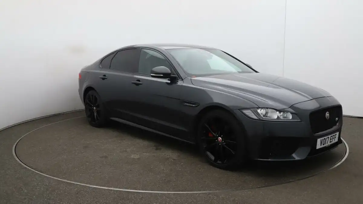 2017-jaguar-xf-30-s-big-1