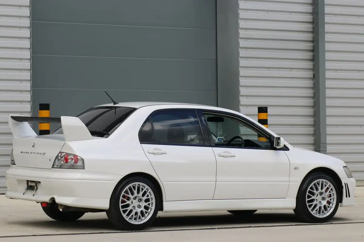2002-mitsubishi-lancer-big-12