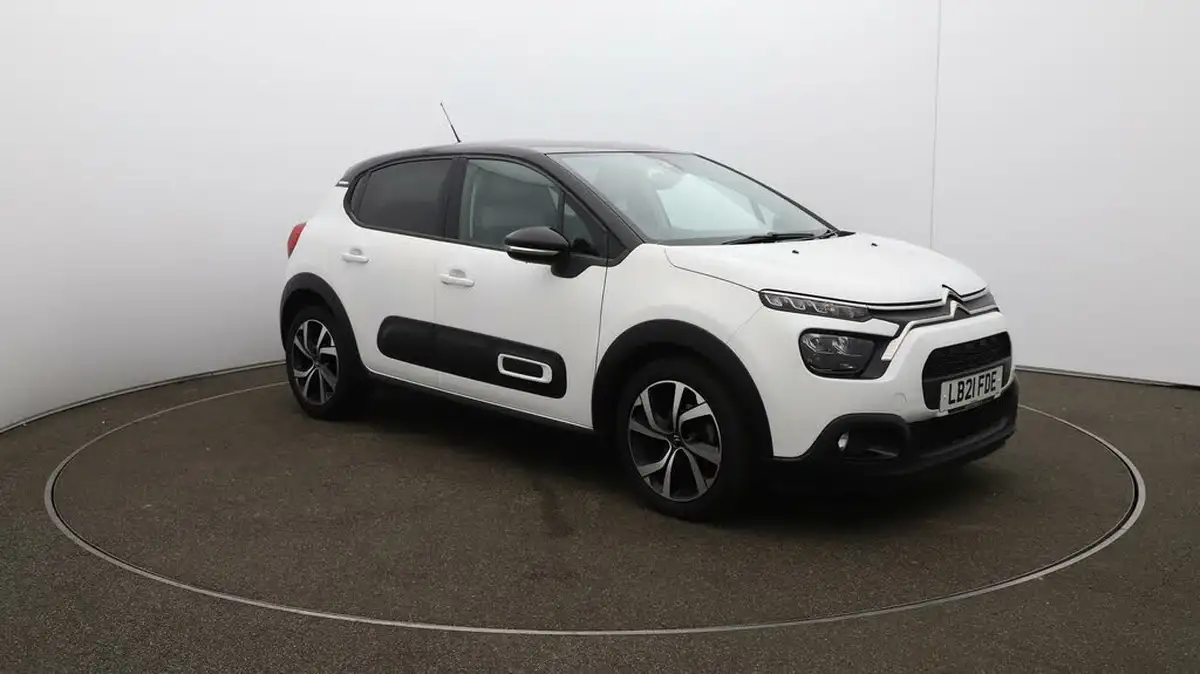 2021-citroen-c3-12-puretech-shine-plus-83ps-big-1