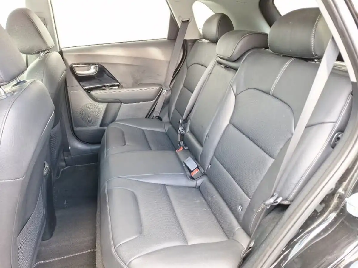 2021-kia-niro-16-gdi-phev-3-42in-cluster-big-5