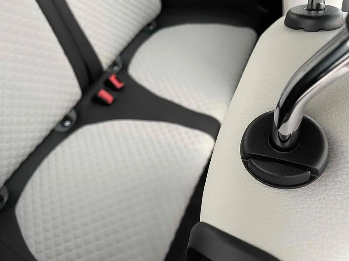 2021-fiat-500-10-dolcevita-big-25