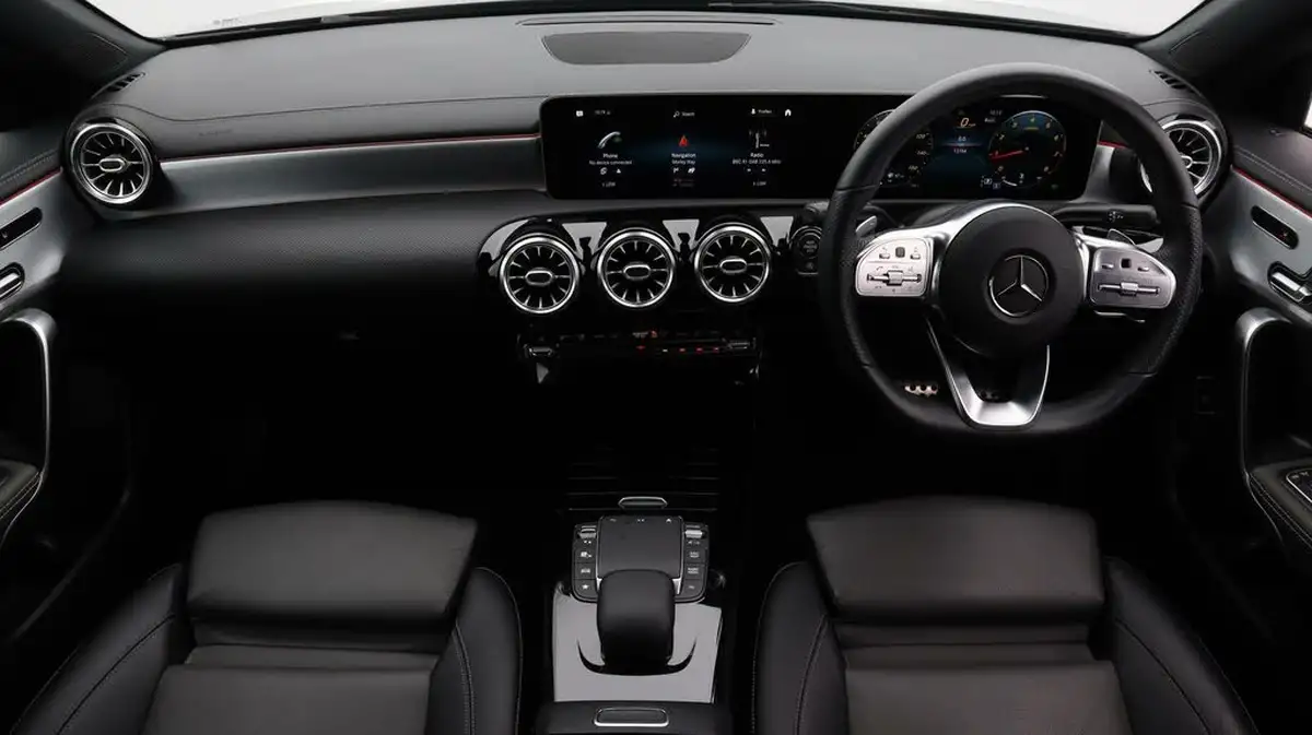 2020-mercedes-benz-cla-13-cla-180-amg-line-premium-plus-coupe-4d-big-13