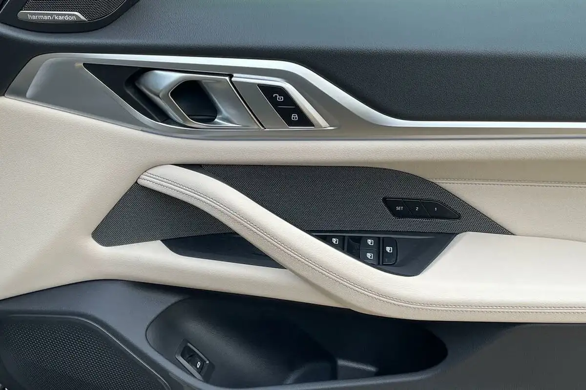 2022-bmw-i4-e-m50-big-38