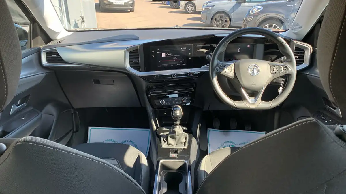 2021-vauxhall-mokka-12-se-1199cc-big-3