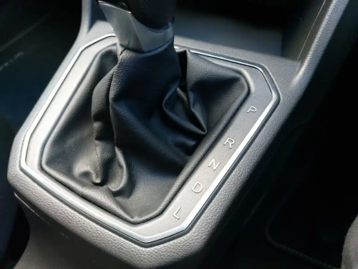 2022-dacia-sandero-stepway-10-tce-comfort-90bhp-auto-big-11