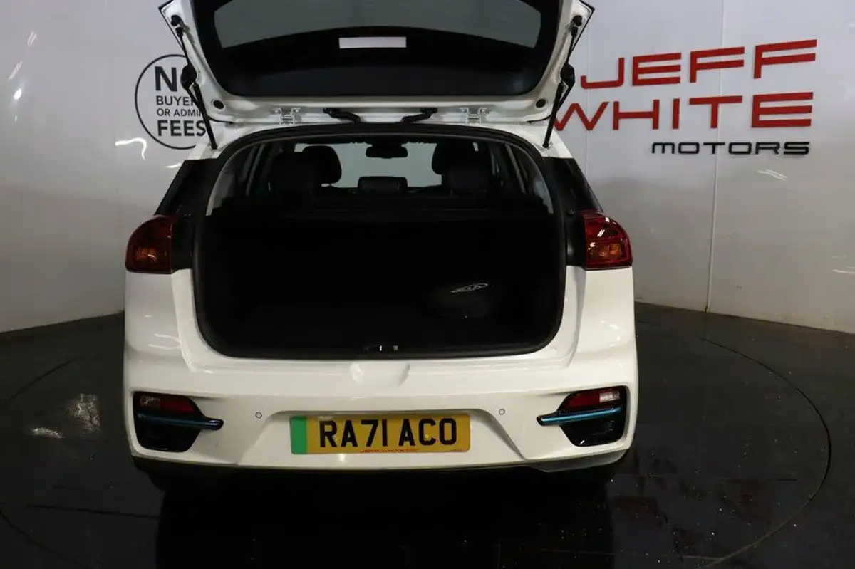 2021-kia-e-niro-ev-4-big-23