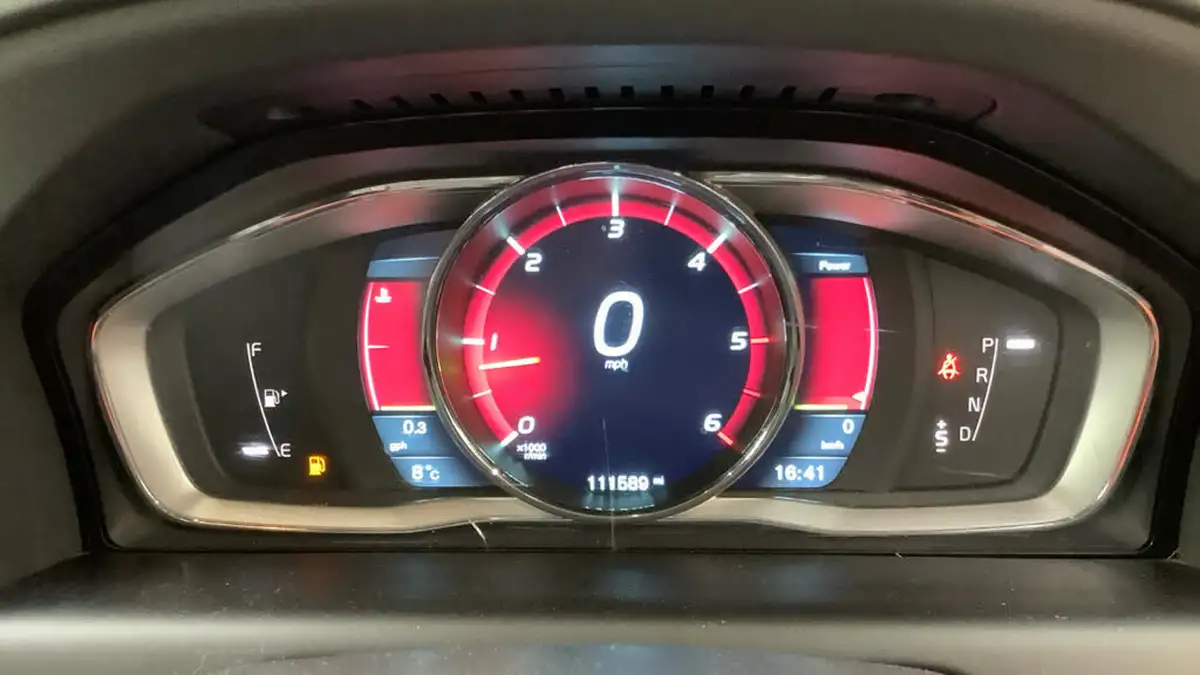 2013-volvo-xc60-24td-d5-r-design-lux-215bhp-nav-geartronic-big-9