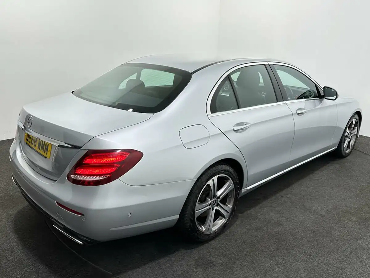 2018-mercedes-benz-e-class-20d-e220d-se-ss-saloon-4d-big-47