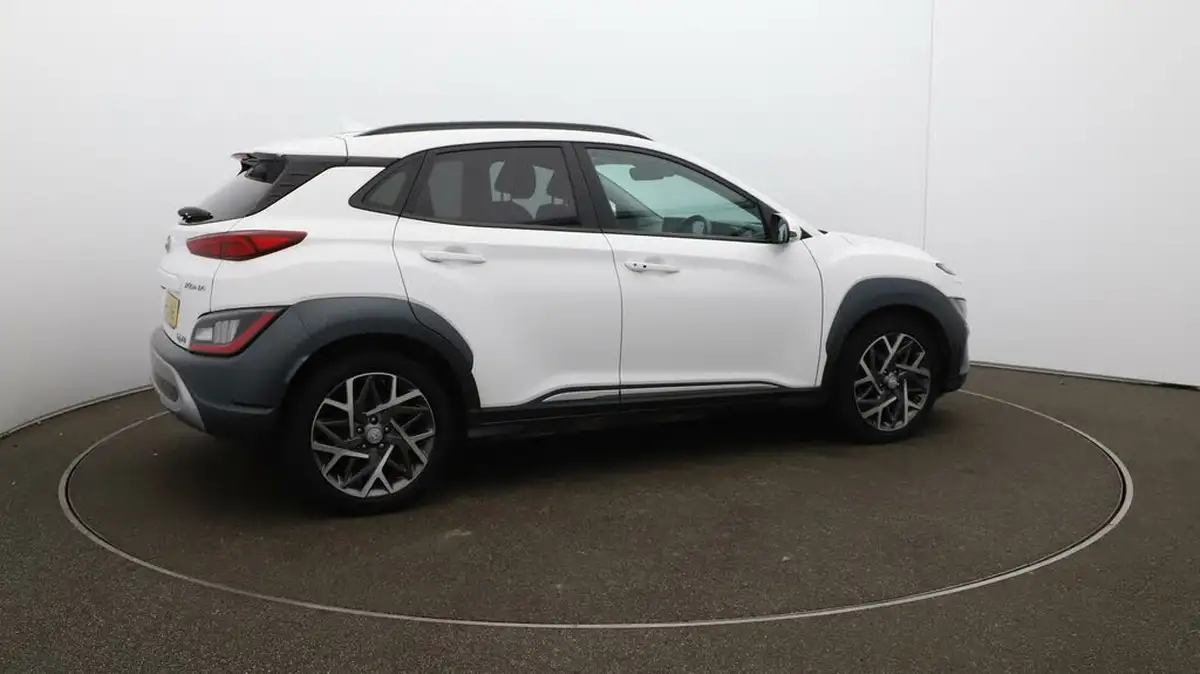2022-hyundai-kona-16-gdi-premium-big-43