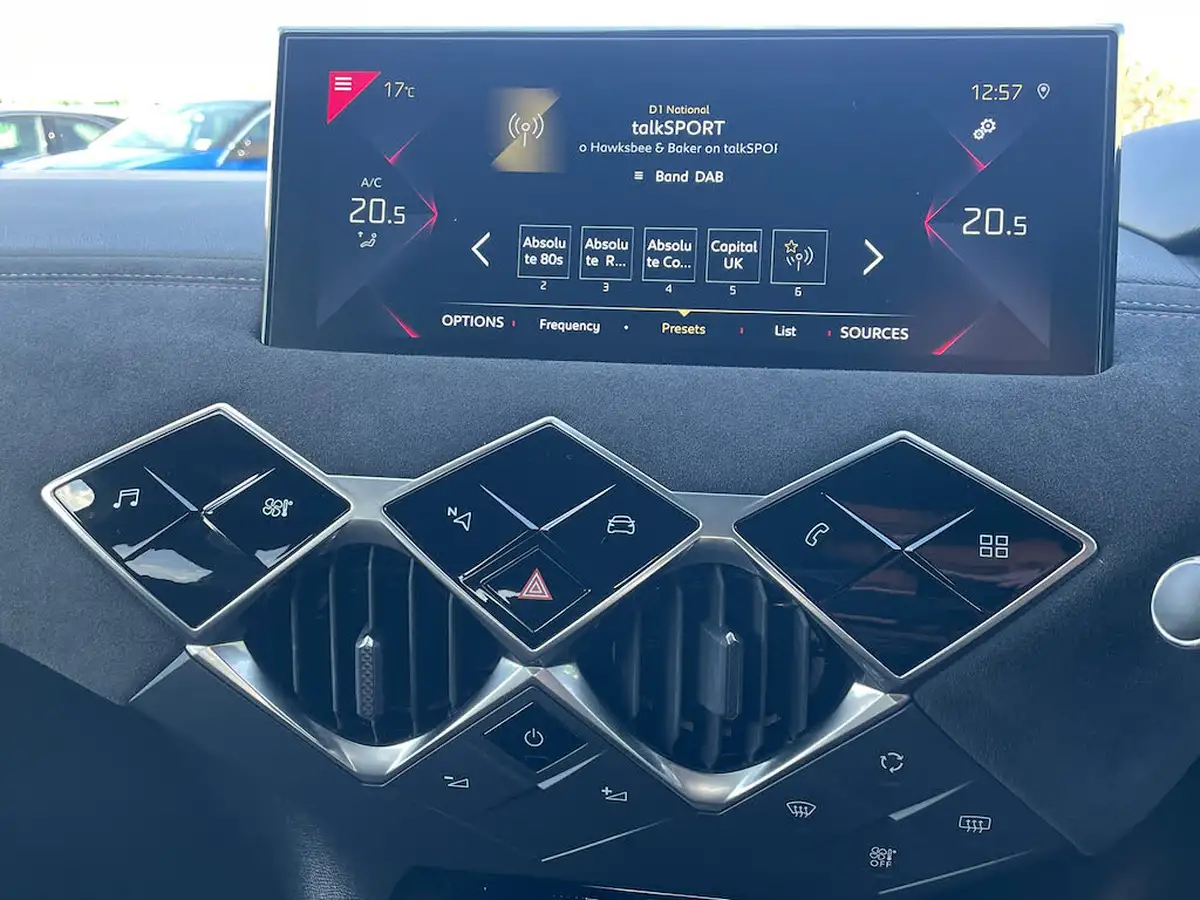 2022-ds-ds-3-crossback-12-puretech-performance-line-130ps-big-23