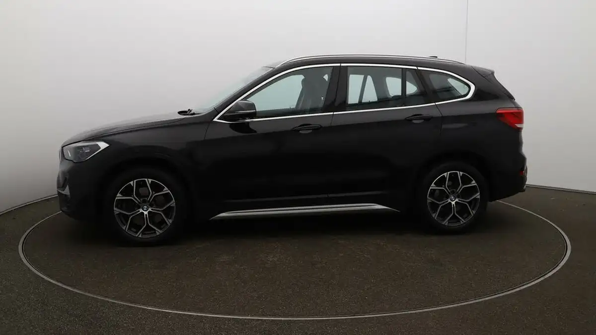 2021-bmw-x1-20-sdrive20i-xline-big-57