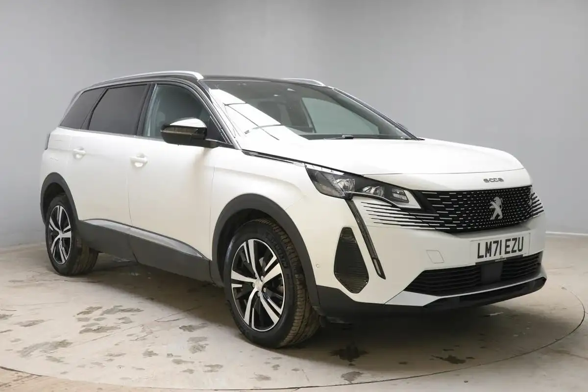 2021-peugeot-5008-suv-12-puretech-gt-eat8-big-4