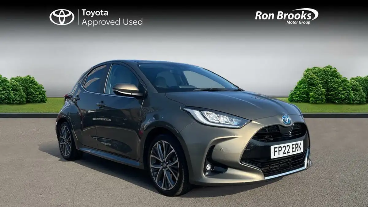2022-toyota-yaris-cross-15-vvt-i-excel-city-packpan-roof-big-0