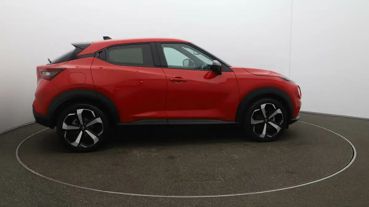 2023-nissan-juke-10-dig-t-tekna-big-8