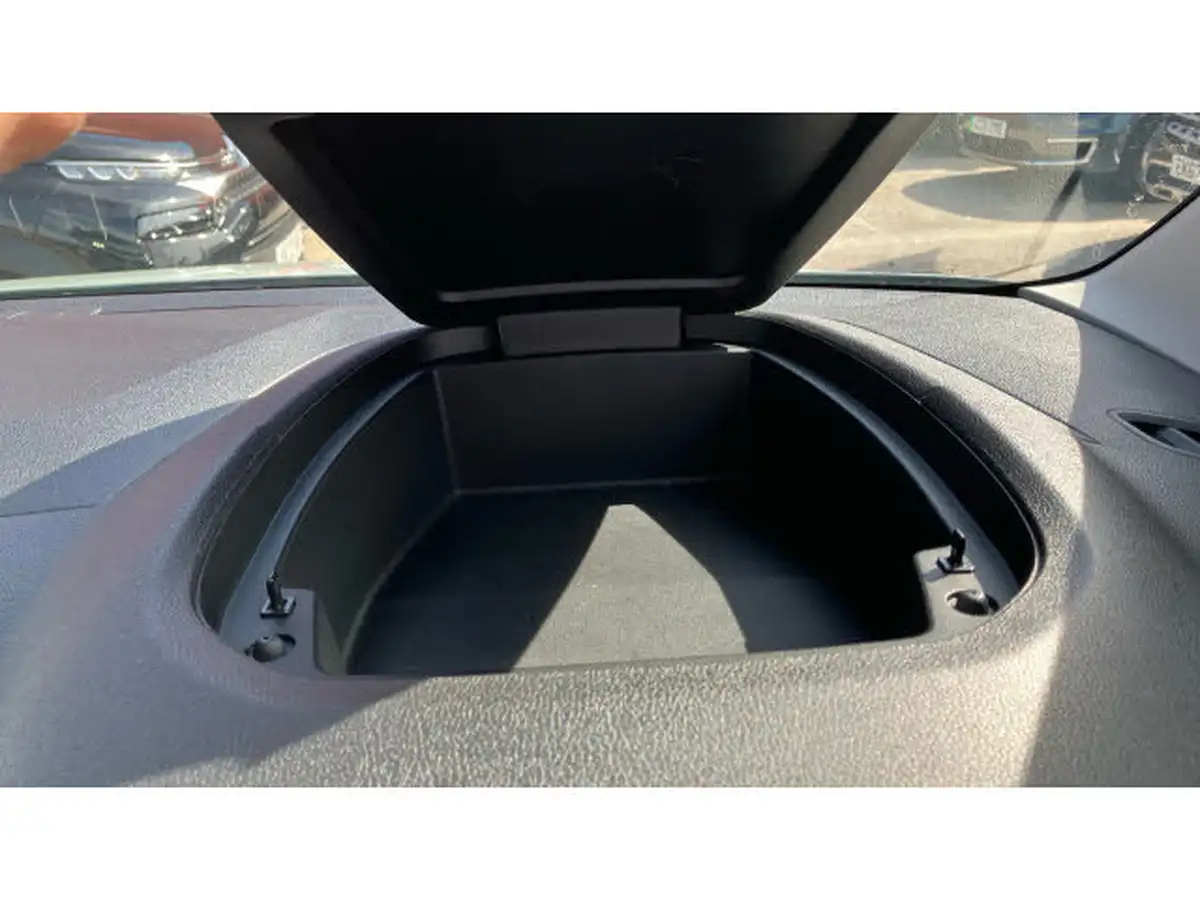 2019-citroen-berlingo-15bluehdi-flair-m-size-130ps-eat8-big-29