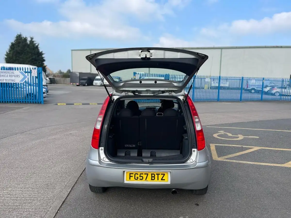 2007-mitsubishi-colt-15td-cz2-big-15