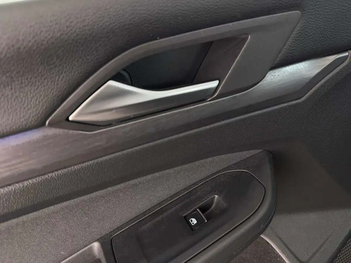 2021-volkswagen-golf-20tdi-style-150ps-hatchback-dsg-big-9