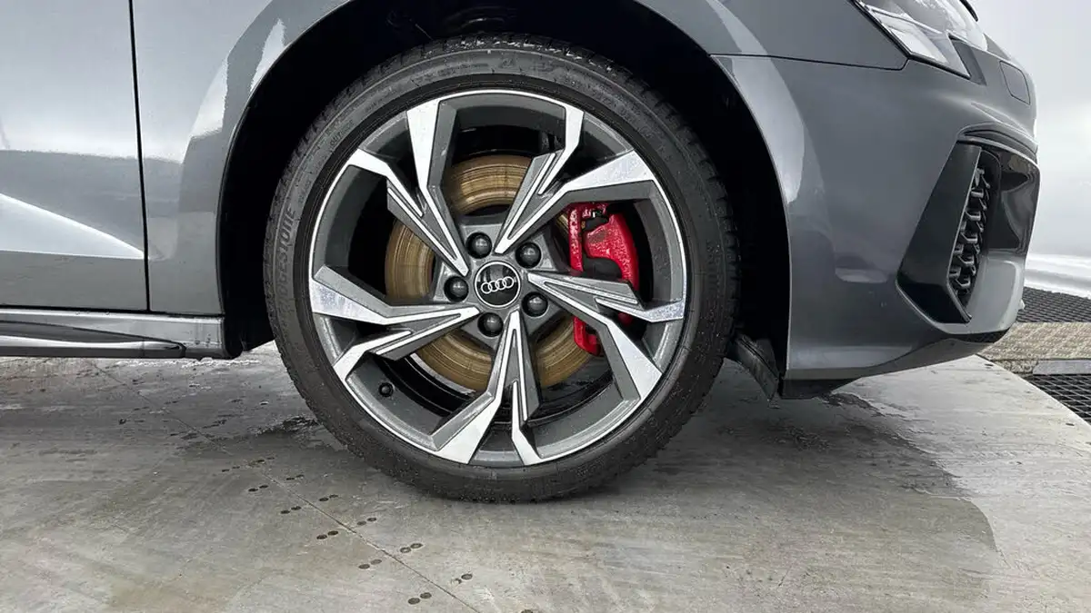 2021-audi-a3-14-45-tfsi-e-s-line-competition-big-25