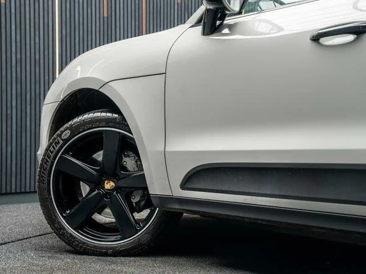 2020-porsche-macan-30-v6-s-big-14
