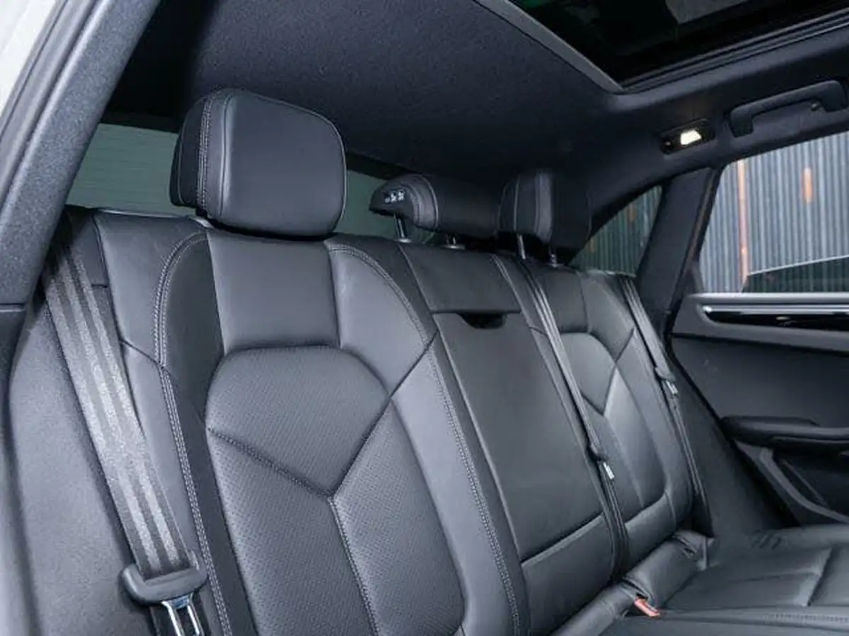 2020-porsche-macan-30-v6-s-big-38