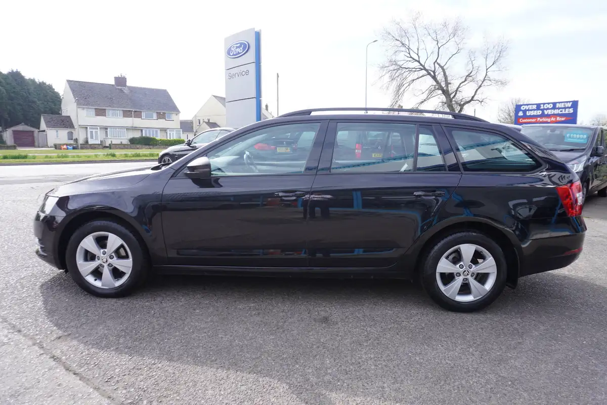 2018-skoda-octavia-big-15