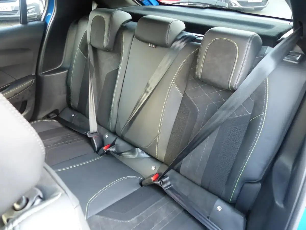 2021-peugeot-208-12-puretech-gt-premium-130bhp-eat8-big-7