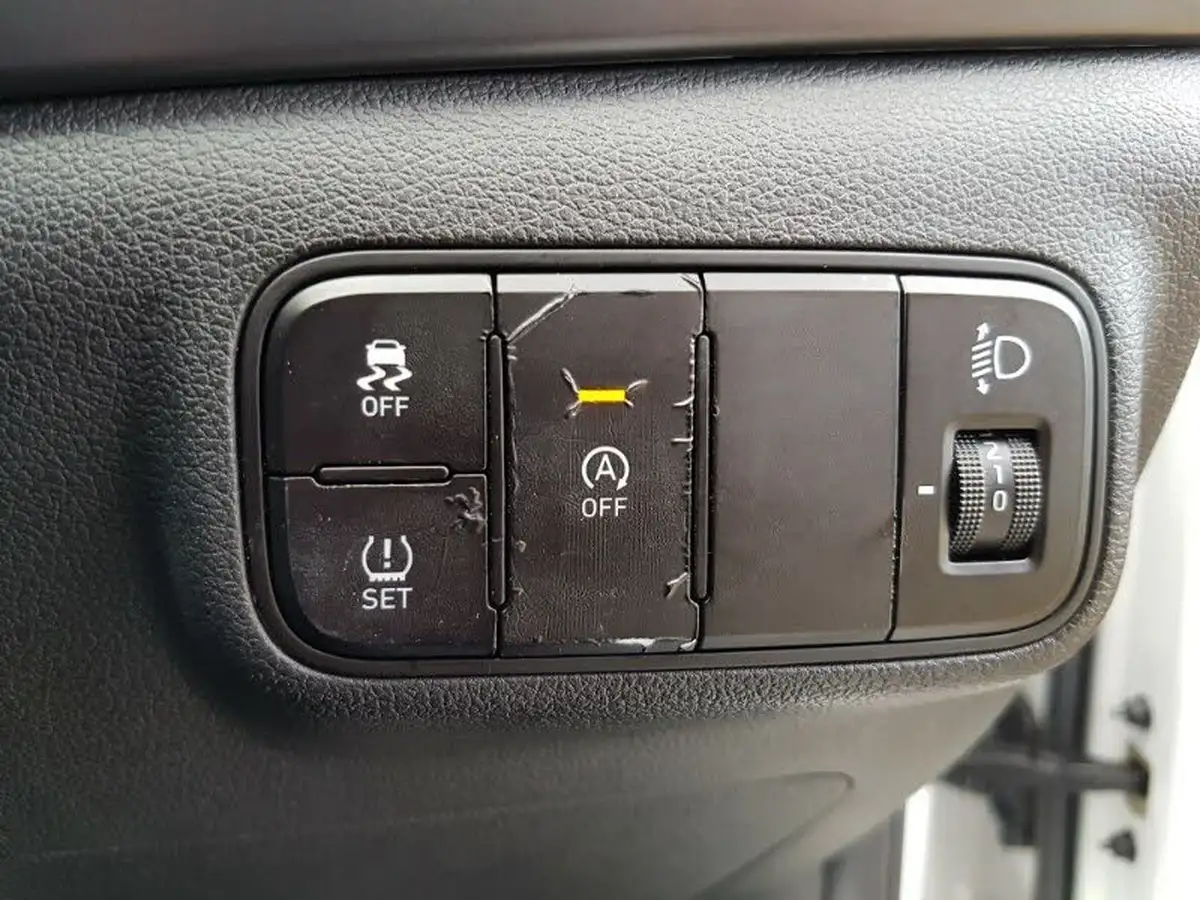 2021-hyundai-i20-10-t-gdi-se-connect-eclutch-imt-big-13