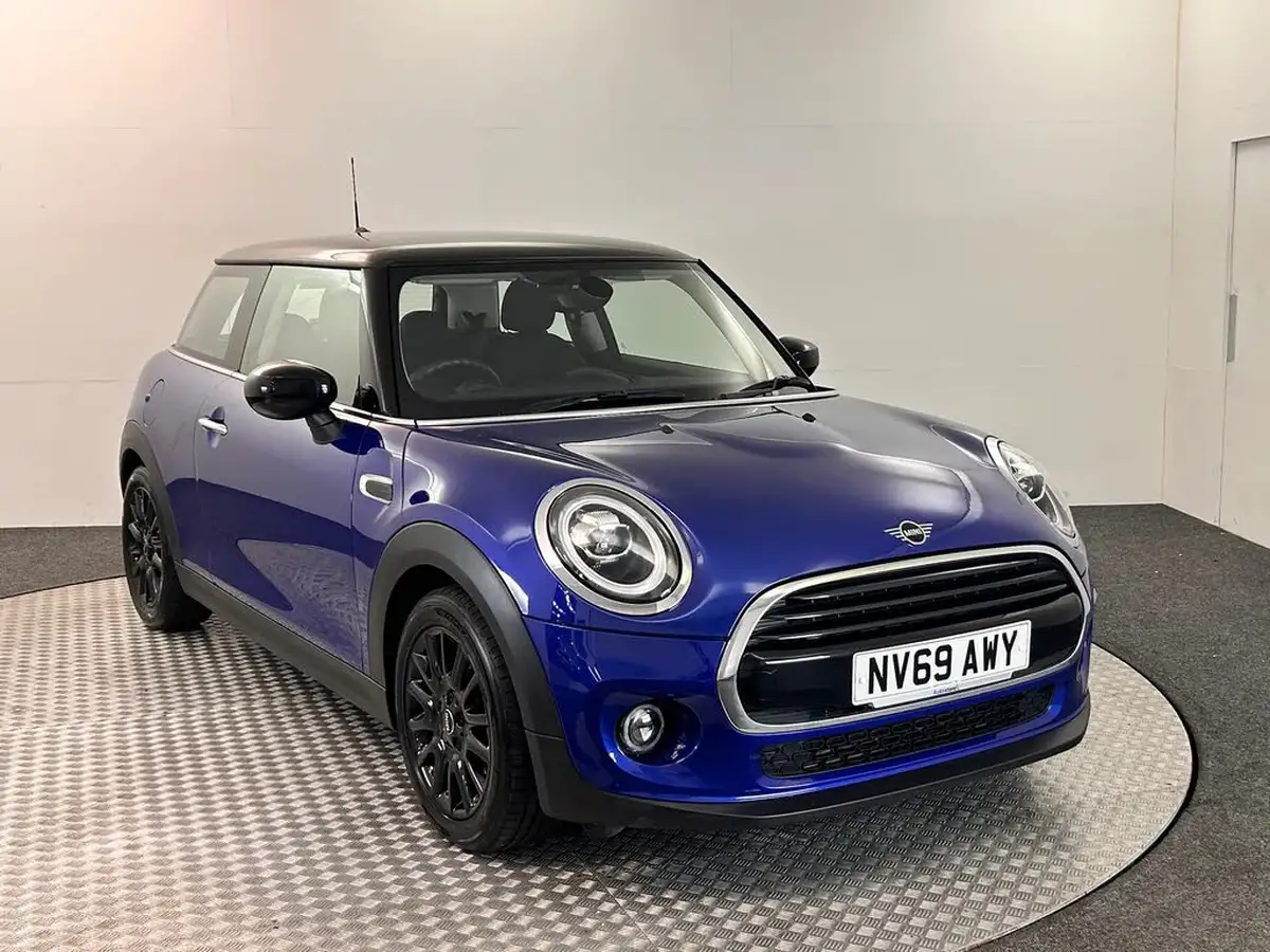 2019-mini-cooper-15-cooper-classic-hatchback-3d-big-4