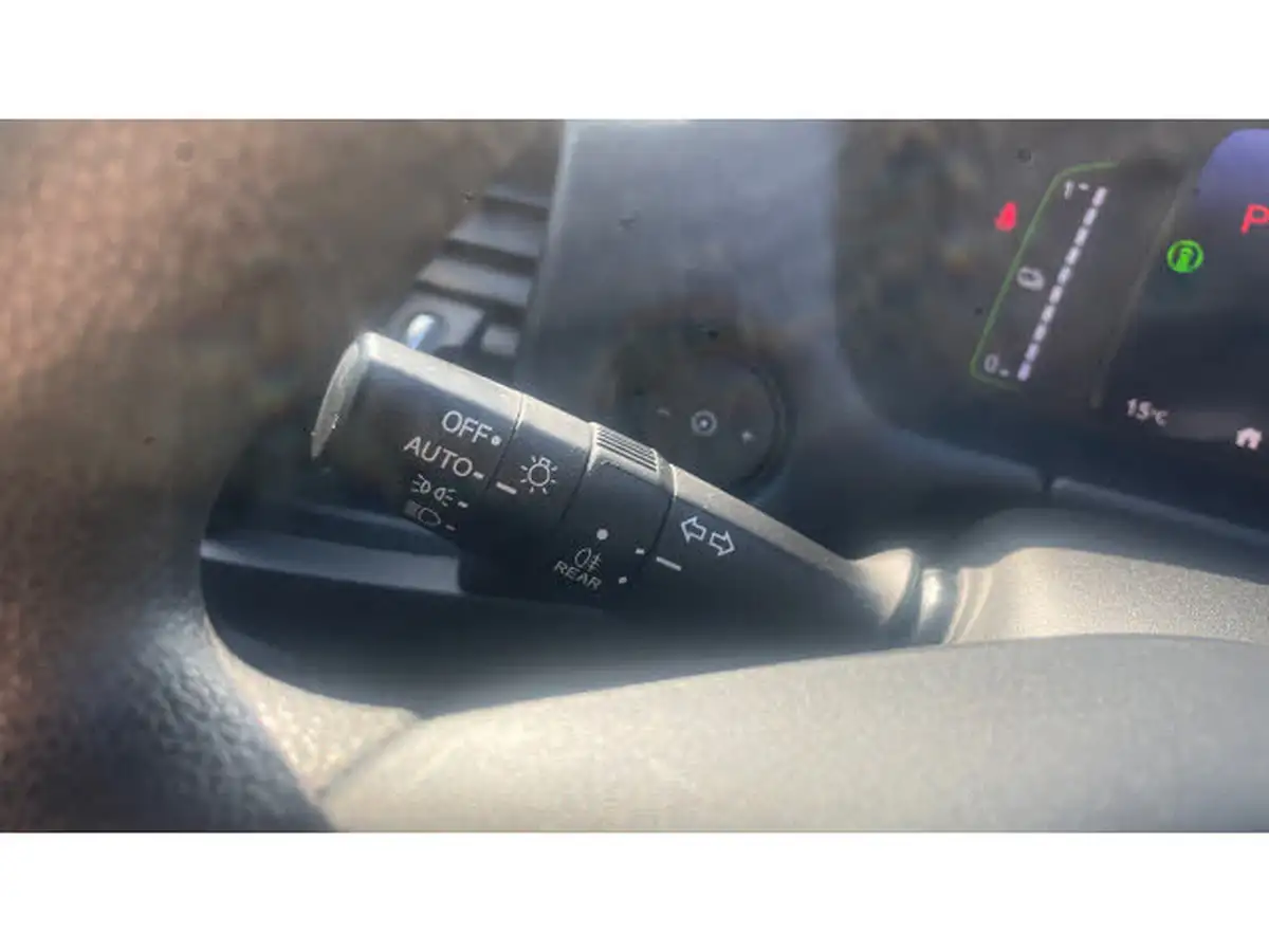 2020-honda-jazz-15-i-mmd-sr-big-33