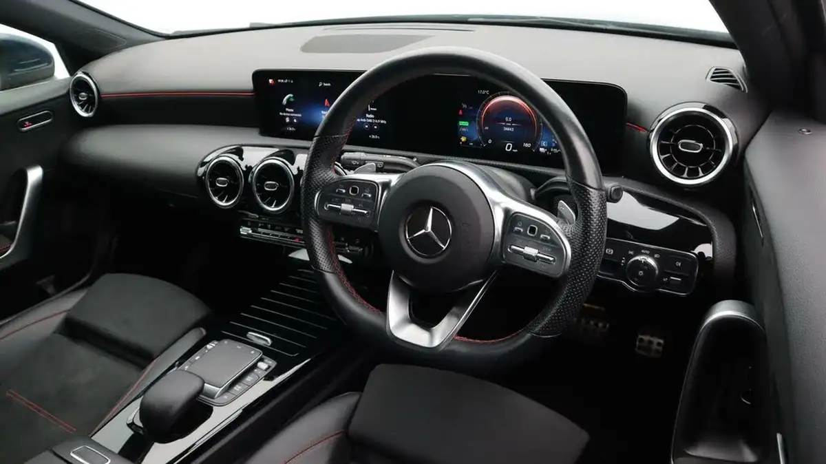 2021-mercedes-benz-a-class-13-a250e-amg-line-executive-hatchback-5d-big-9