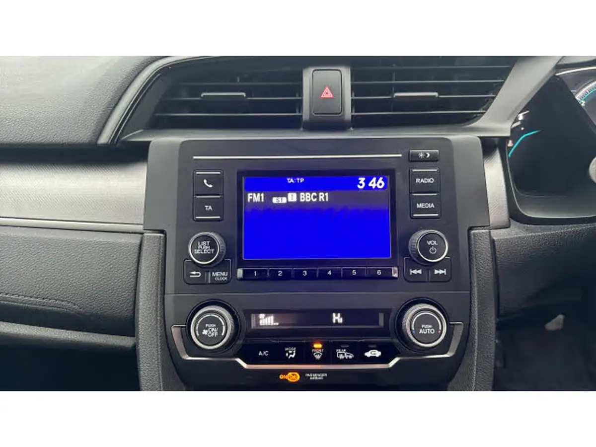 2020-honda-civic-10-vtec-turbo-se-hatchback-5d-big-11