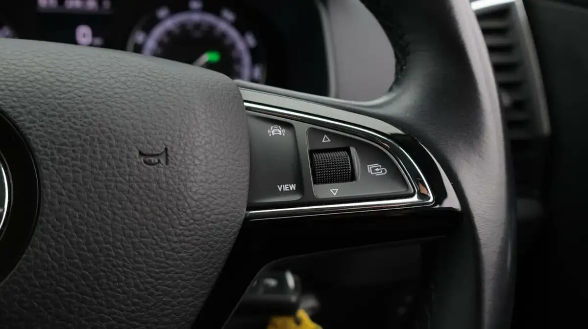 2019-skoda-karoq-16tdi-se-technology-dsg-big-27