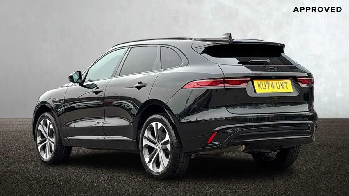 2024-jaguar-f-pace-20-d200-r-dynamic-hse-black-big-1