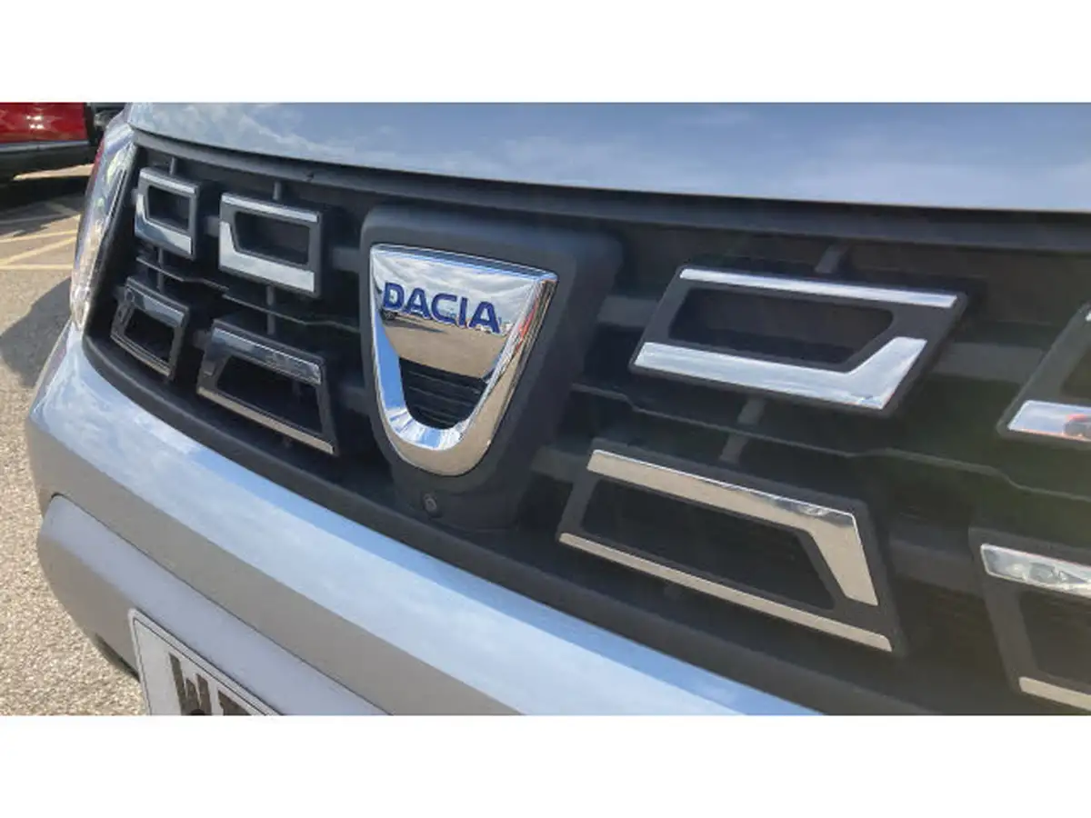 2022-dacia-duster-13-tce-prestige-150bhp-edc-big-34