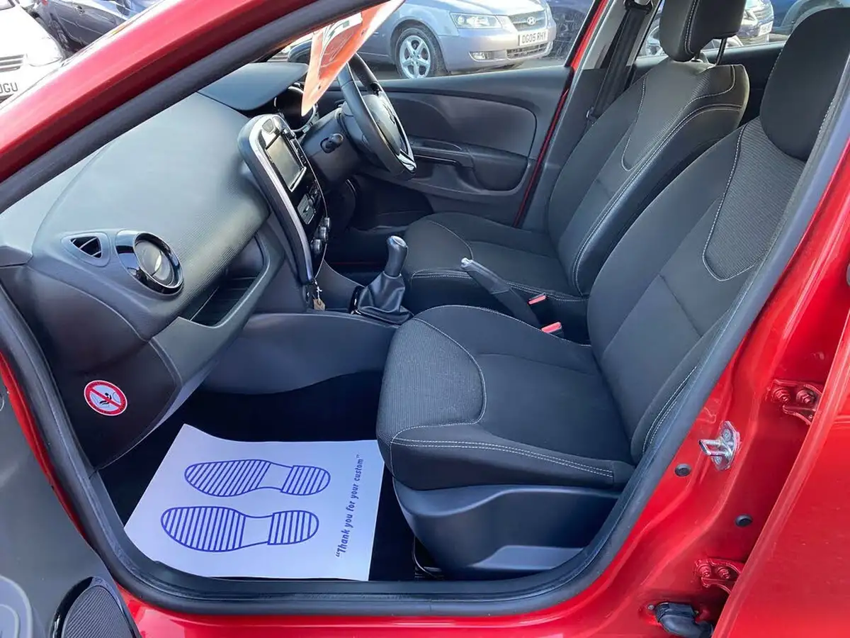 2015-renault-clio-12-dynamique-nav-big-24