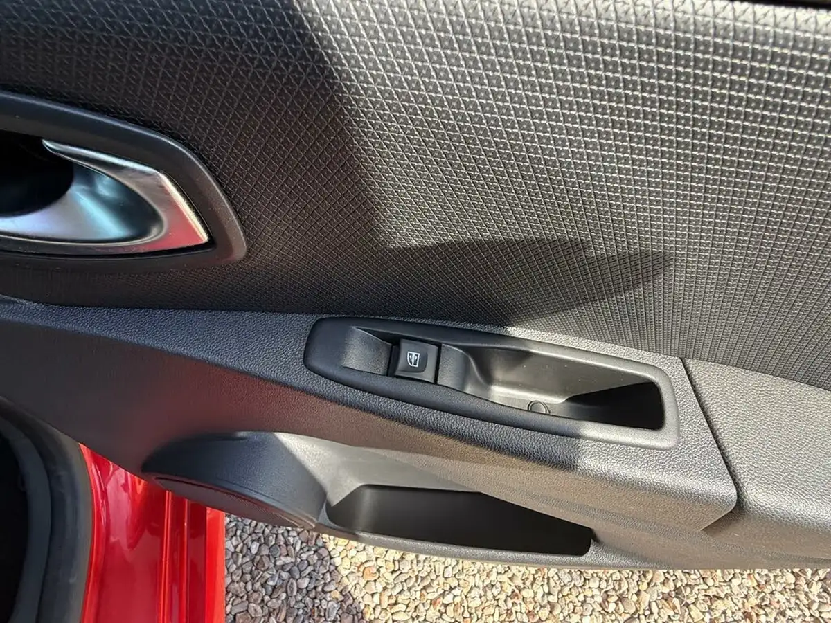 2018-renault-clio-15dci-dynamique-s-nav-90bhp-big-44