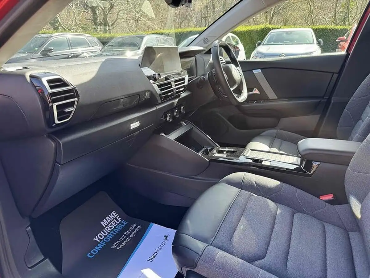 2022-citroen-c4-12-puretech-sense-plus-eat8-big-16