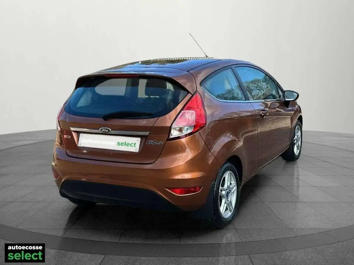 2013-ford-fiesta-10-zetec-100ps-ecoboost-ss-3d-big-18