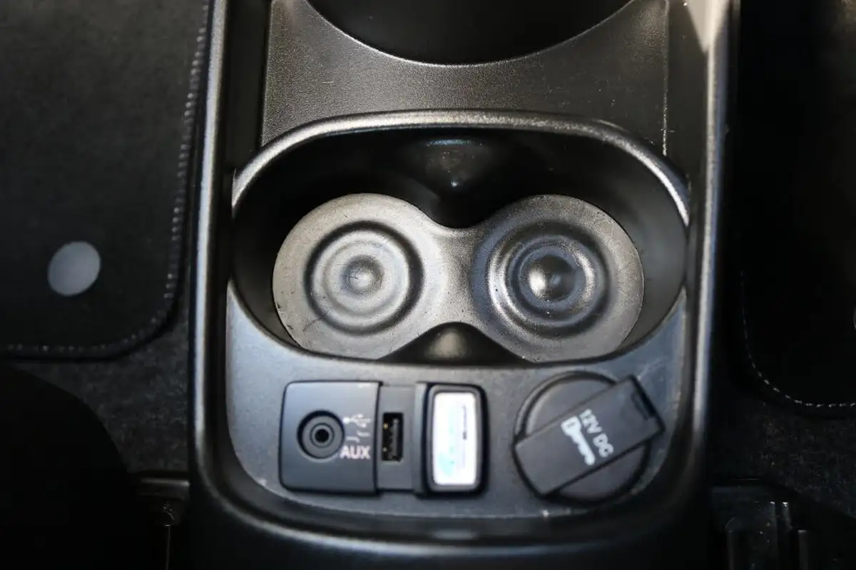 2015-fiat-500-12-s-big-25