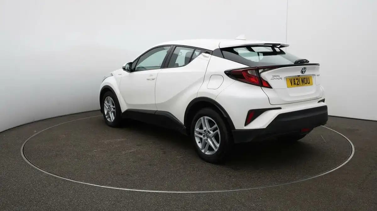 2021-toyota-c-hr-18-vvt-i-icon-big-62