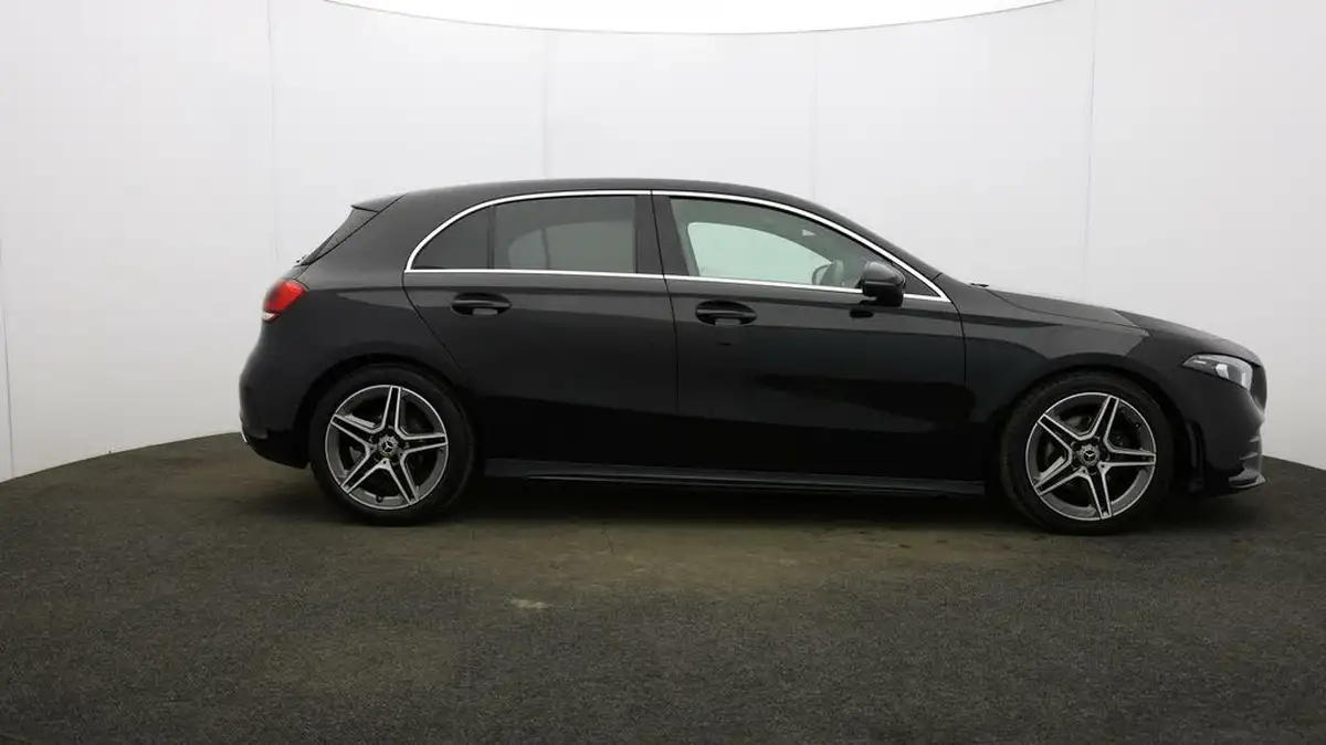 2020-mercedes-benz-a-class-13-a180-amg-line-executive-hatchback-5d-big-7
